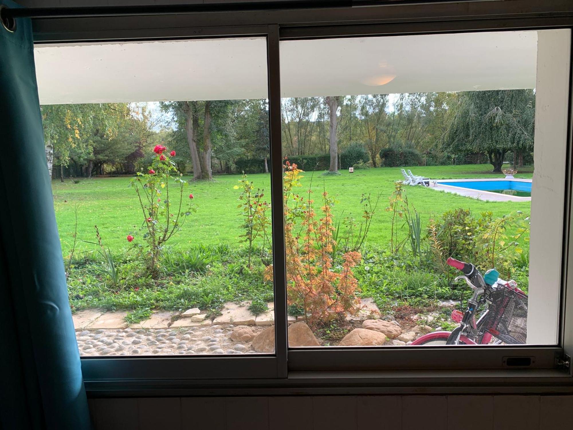 Appartement Familial Au Bord De La Marne, Jardin 8000M2, Piscine, Court De Tennis, Terrasse, Parking Gratuit Proche Disneyland Isles-lès-Villenoy Kültér fotó