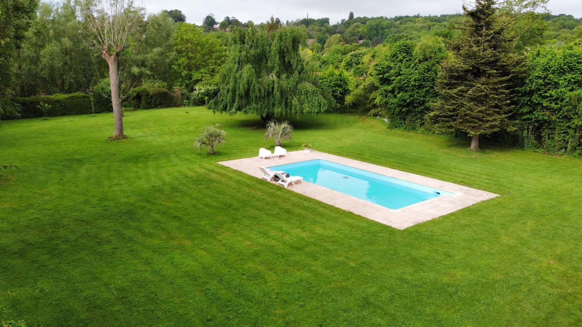 Appartement Familial Au Bord De La Marne, Jardin 8000M2, Piscine, Court De Tennis, Terrasse, Parking Gratuit Proche Disneyland Isles-lès-Villenoy Kültér fotó