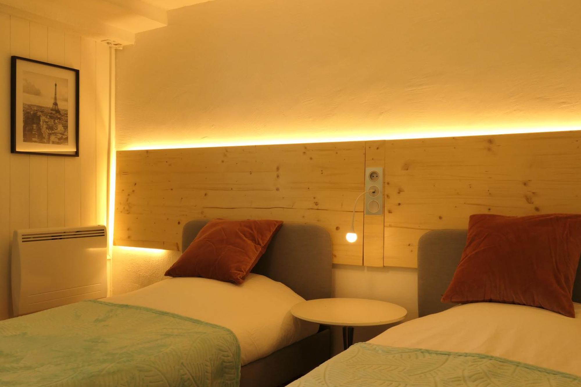 Appartement Familial Au Bord De La Marne, Jardin 8000M2, Piscine, Court De Tennis, Terrasse, Parking Gratuit Proche Disneyland Isles-lès-Villenoy Kültér fotó