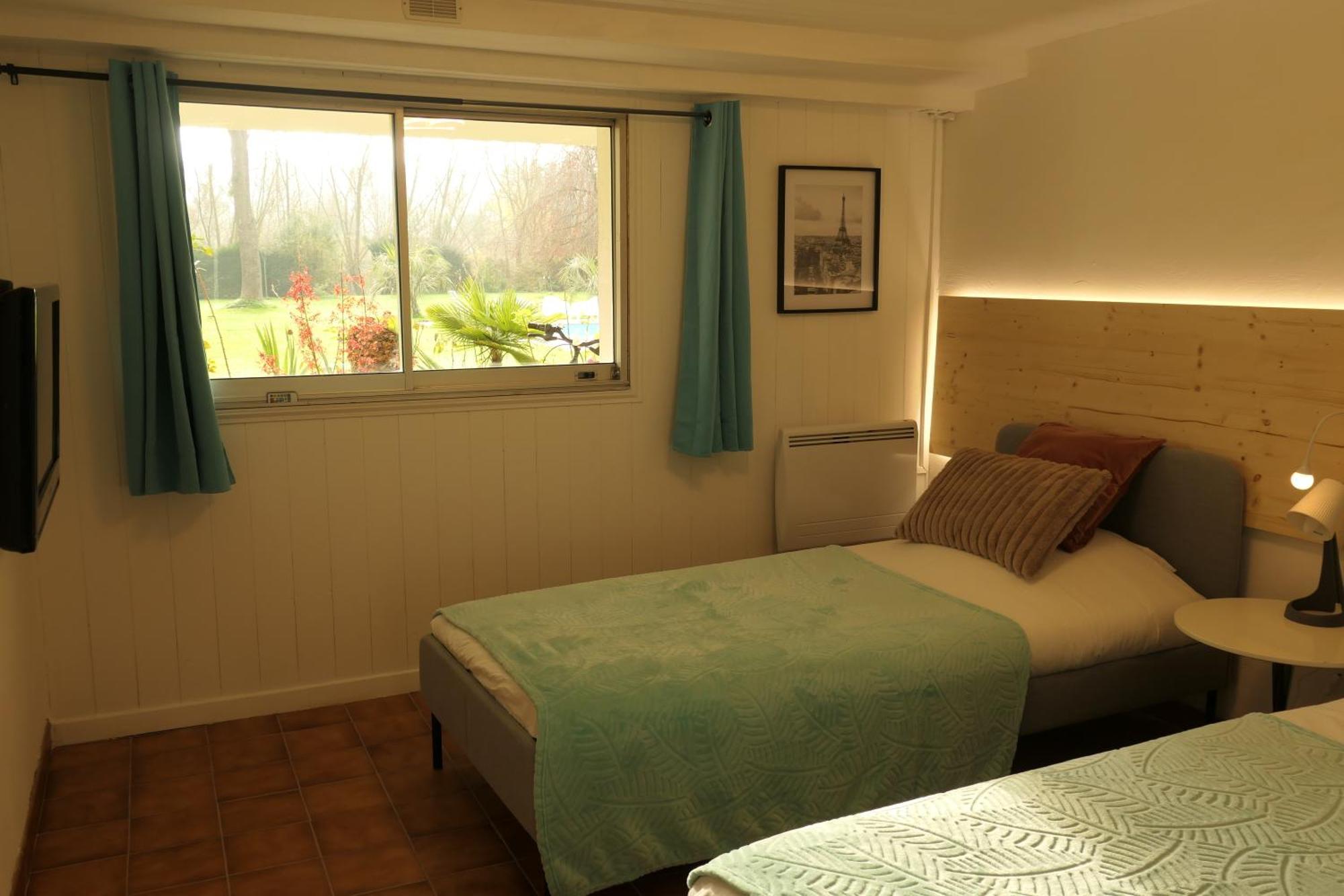 Appartement Familial Au Bord De La Marne, Jardin 8000M2, Piscine, Court De Tennis, Terrasse, Parking Gratuit Proche Disneyland Isles-lès-Villenoy Kültér fotó